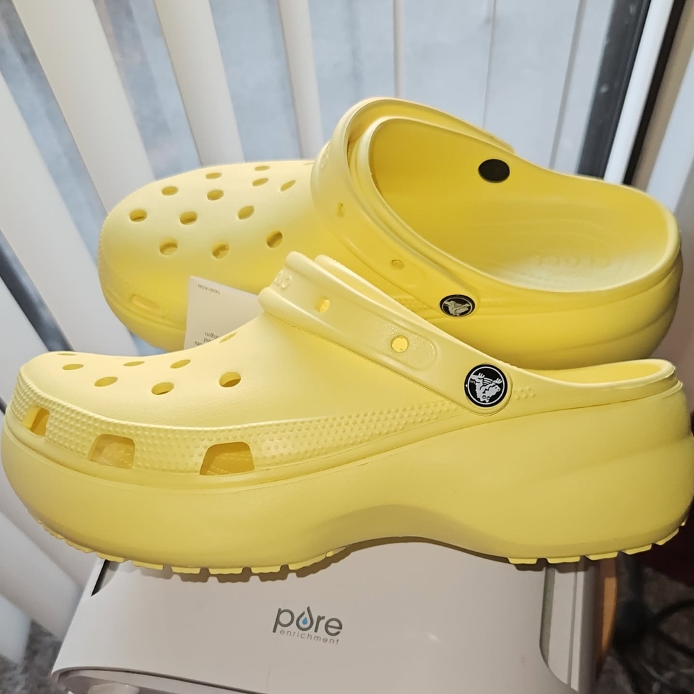 CROCS Classic Platform Clog in Bright Yellow - Picture 5 of 5